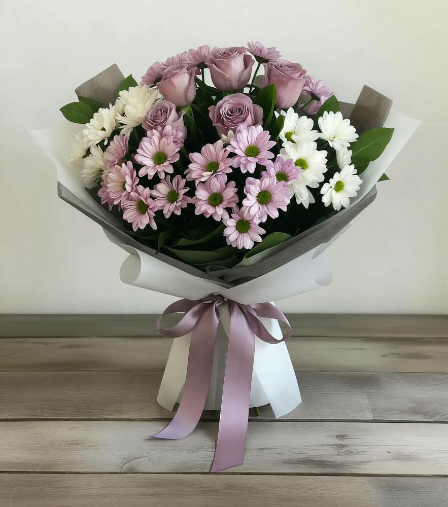 Букет цветов из: Хризантемы и Розы в Новое