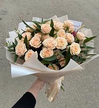 Букет Кремовые розы Латте в Новое