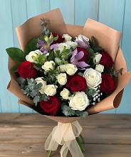 Букет цветов из:  Розы и Альстромерии в Новое