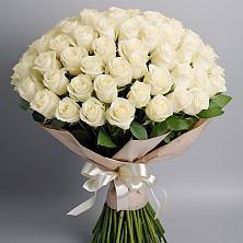 Букет 101 беля роза Белоснежка в Новое