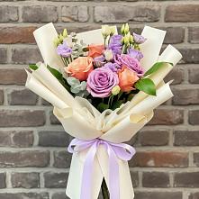 Букет цветов из:  Лизиантусы и Розы #REPLACE_PRED# Новое