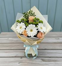 Букет цветов из:  Герберы, Розы и Хризантемы в Новое