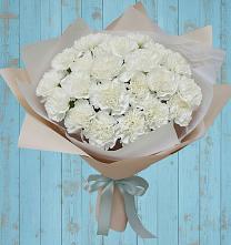 Букет цветов из:  Гвоздики в Новое
